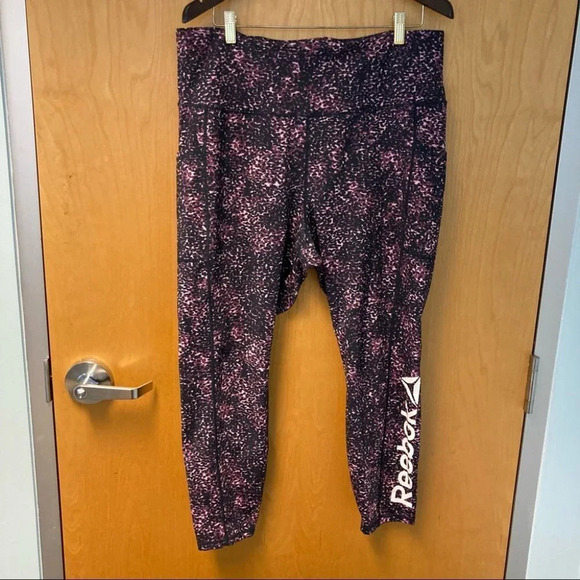 REEBOK  Sz XXL Dotted Pattern Activewear 7/8 Leggings Tights with Side Leg Logo - Picture 2 of 9
